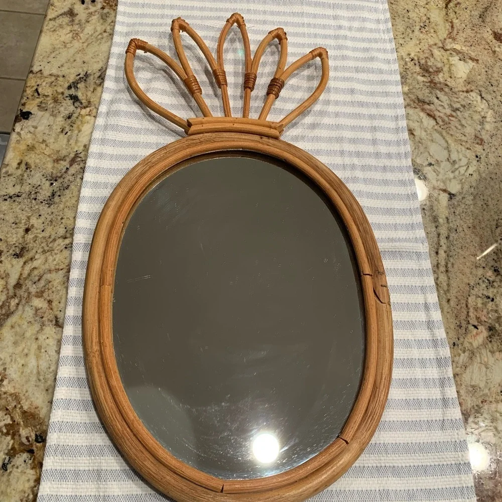 Pineapple Shaped mirror
